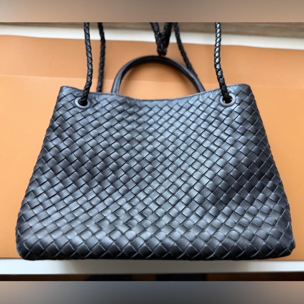Quince Italian Leather Handwoven Satchel in black - Picture 8 of 16